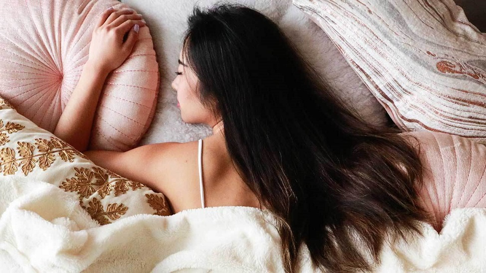 How to protect your long hair while you sleep | Inspiring Beauty Blogs How to protect your long hair while you sleep | Inspiring Beauty Blogs